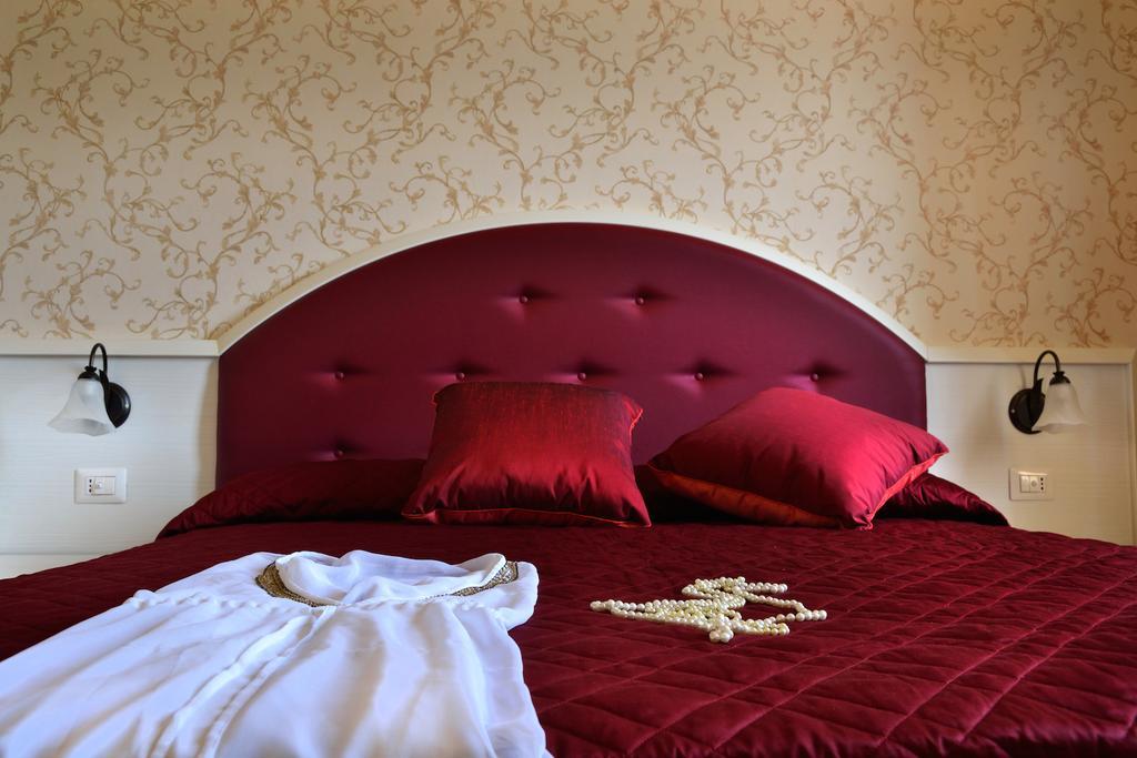 Boutique Hotel Casa Faccioli Bologna Rum bild