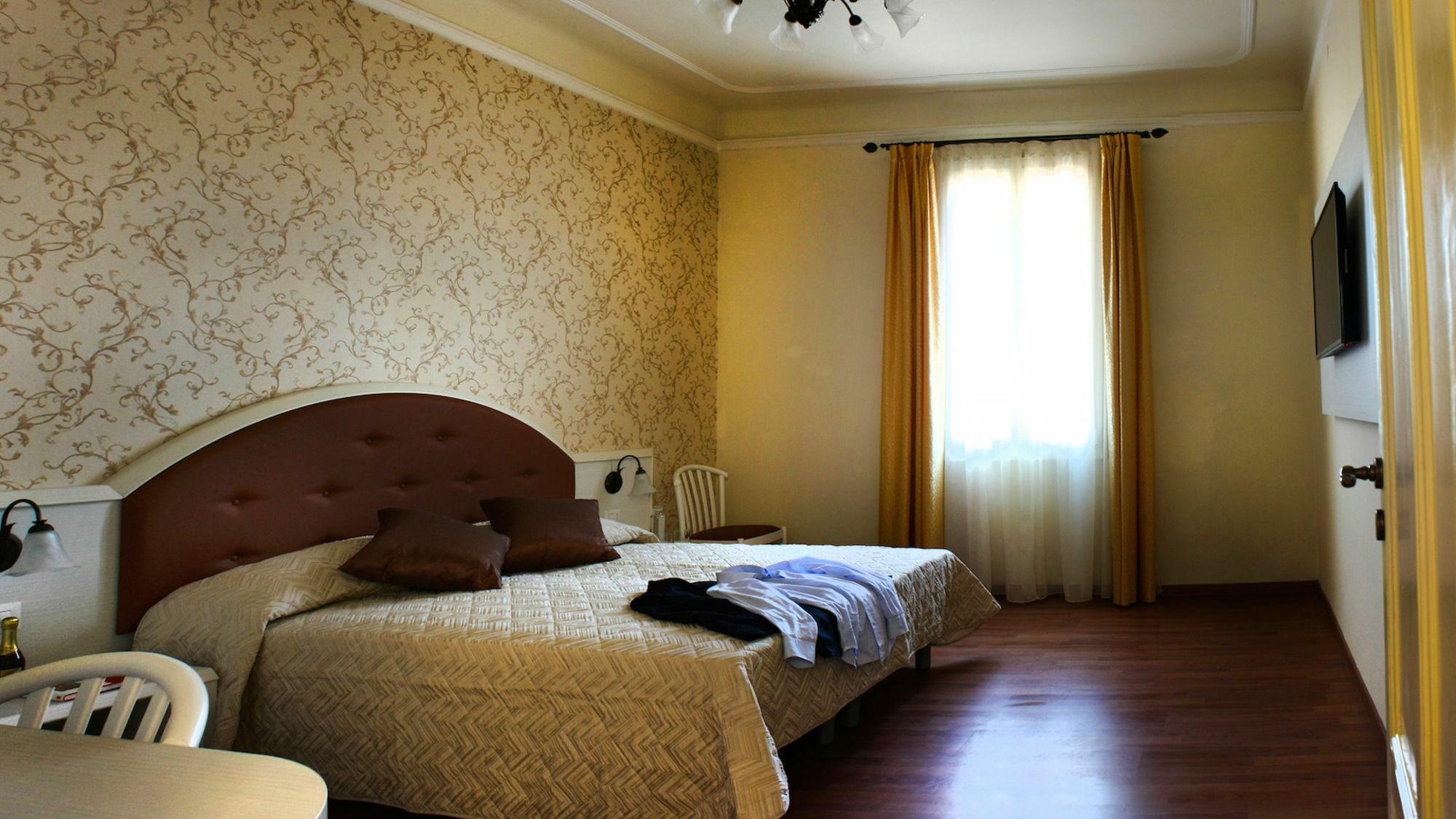 Boutique Hotel Casa Faccioli Bologna Exteriör bild